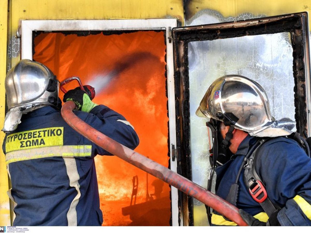 Ζημιές από πυρκαγιά σε διαμέρισμα στη Βασιλίσσης Όλγας Θεσσαλονίκης