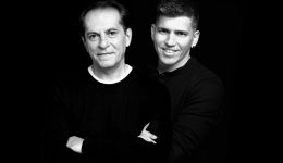 zoi-ektos-othonis-theatro