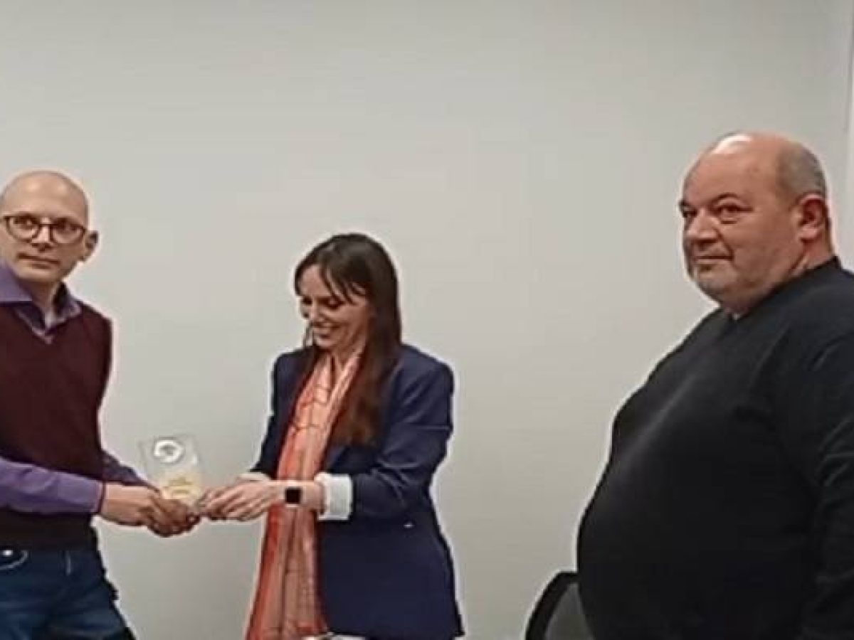 Άγιος Ευστράτιος: Προσλήψεις μηχανικών, ανακατασκευή σχολείων και το στοίχημα της Μαρασλείου | Οι δεσμεύσεις της Βιβής Χαραλαμπογιάννη