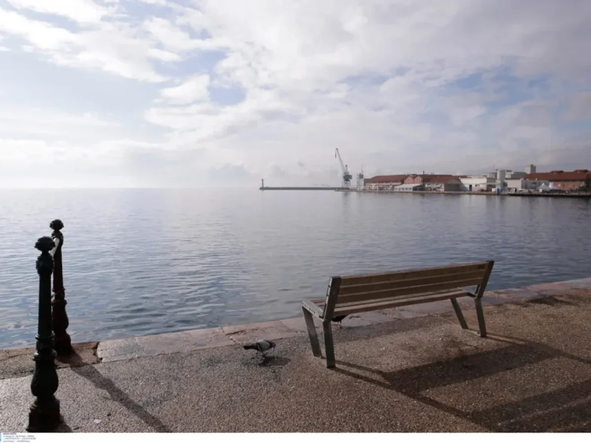 Άστατος καιρός με τοπικές βροχές στα ορεινά και χαμηλές για την εποχή θερμοκρασίες σήμερα Κυριακή 22 Μαρτίου