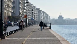 Άstatos-o-keros-me-vroches