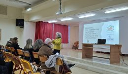 Αchaia-1494-atoma-simmetichan-stis