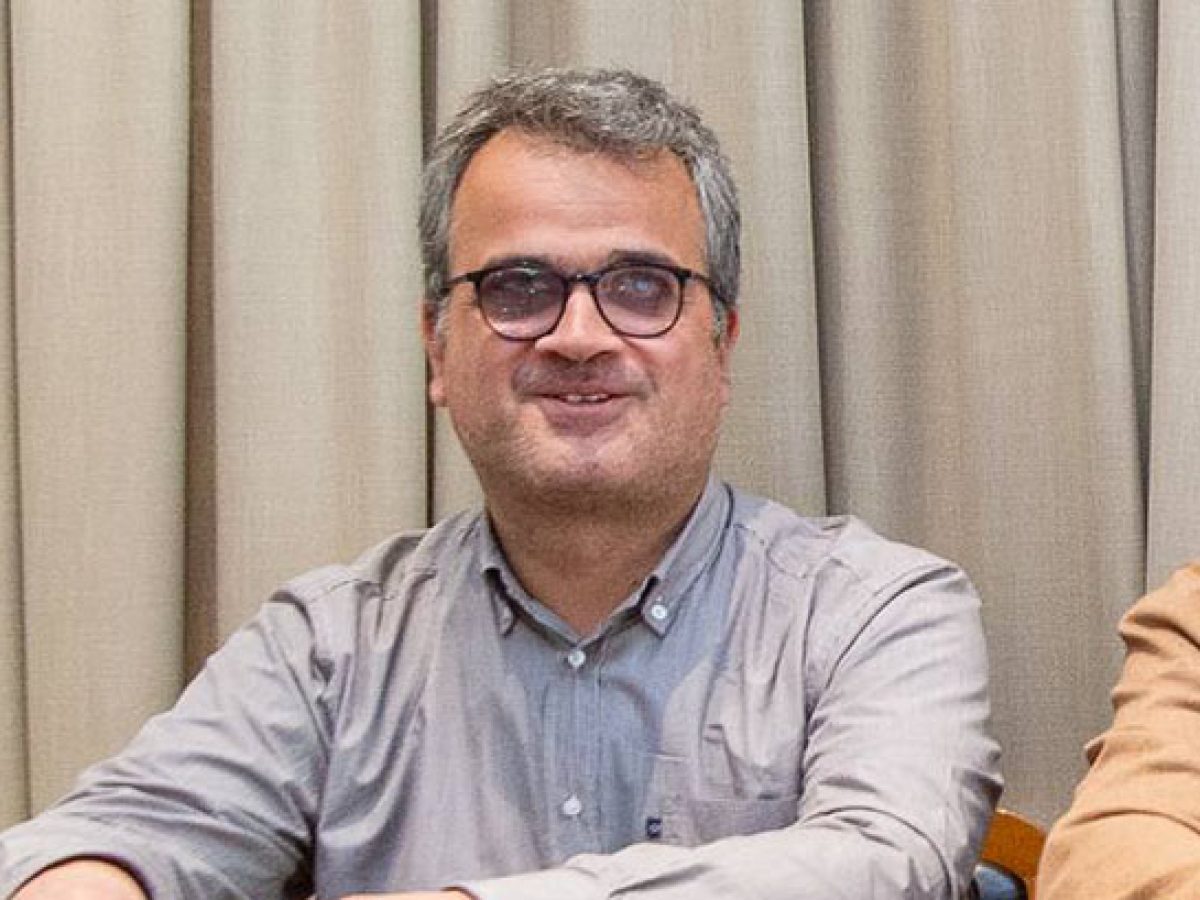 Αγοράζουμε φθηνότερα με τις απευθείας αναθέσεις, λέει ο Σωτήρης Τσεκμέζογλου