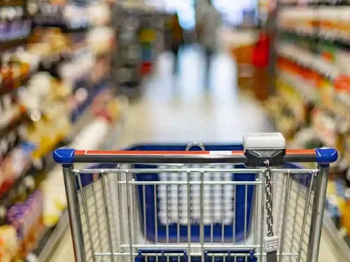 Αγρίνιο: Γυναίκα έκλεψε από σούπερ μάρκετ και μετά πέταξε τα προϊόντα για να μη συλληφθεί