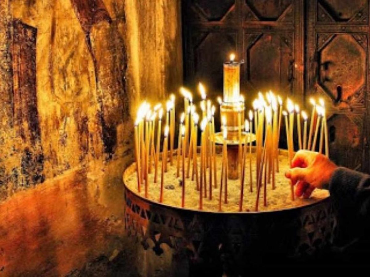 Ακάθιστος Ύμνος: Η κορυφαία ακολουθία των Χαιρετισμών και η όρθια στάση των πιστών