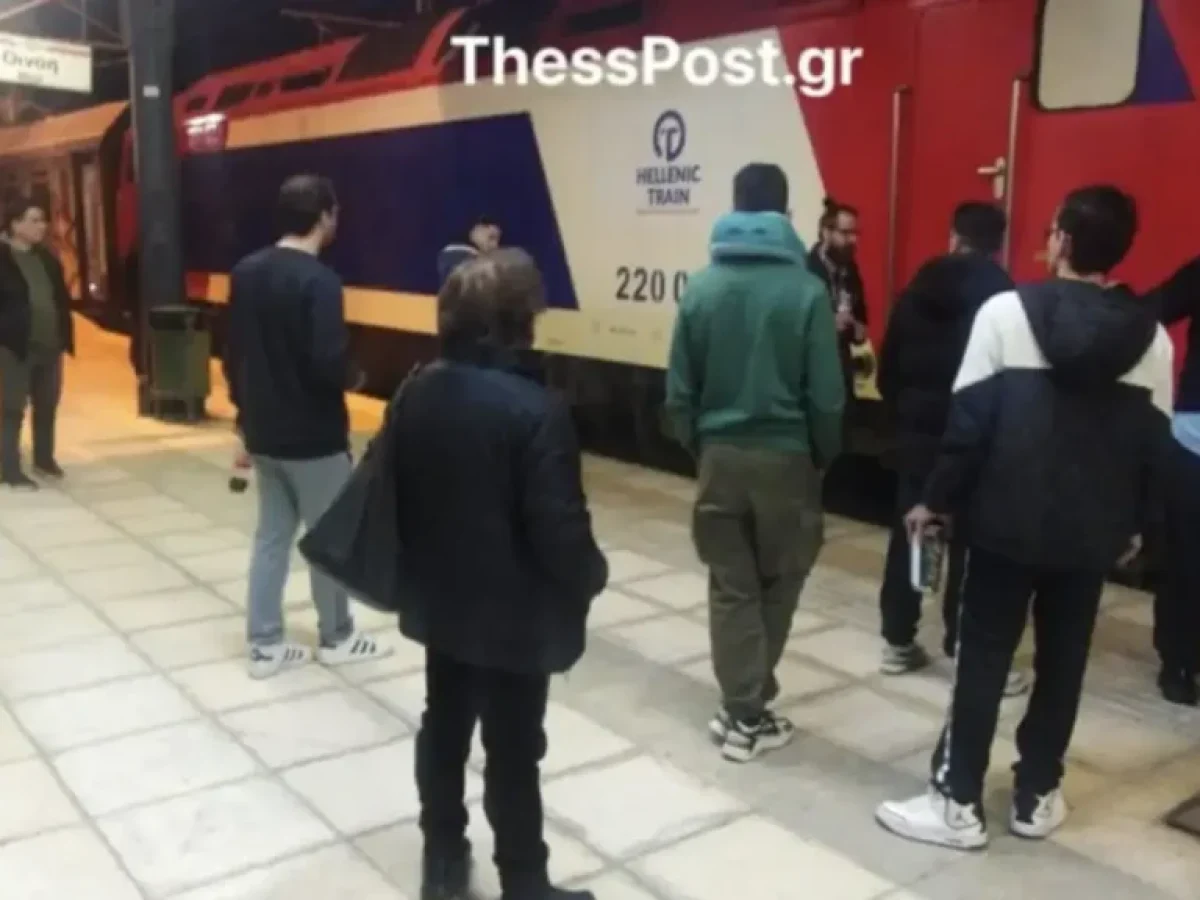 Ακινητοποιήθηκε τρένο στην Οινόη – Εγκλωβισμένοι πάνω από 400 επιβάτες