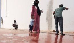 Αlekos-marinakis-ochi-se-domes-filakes-1