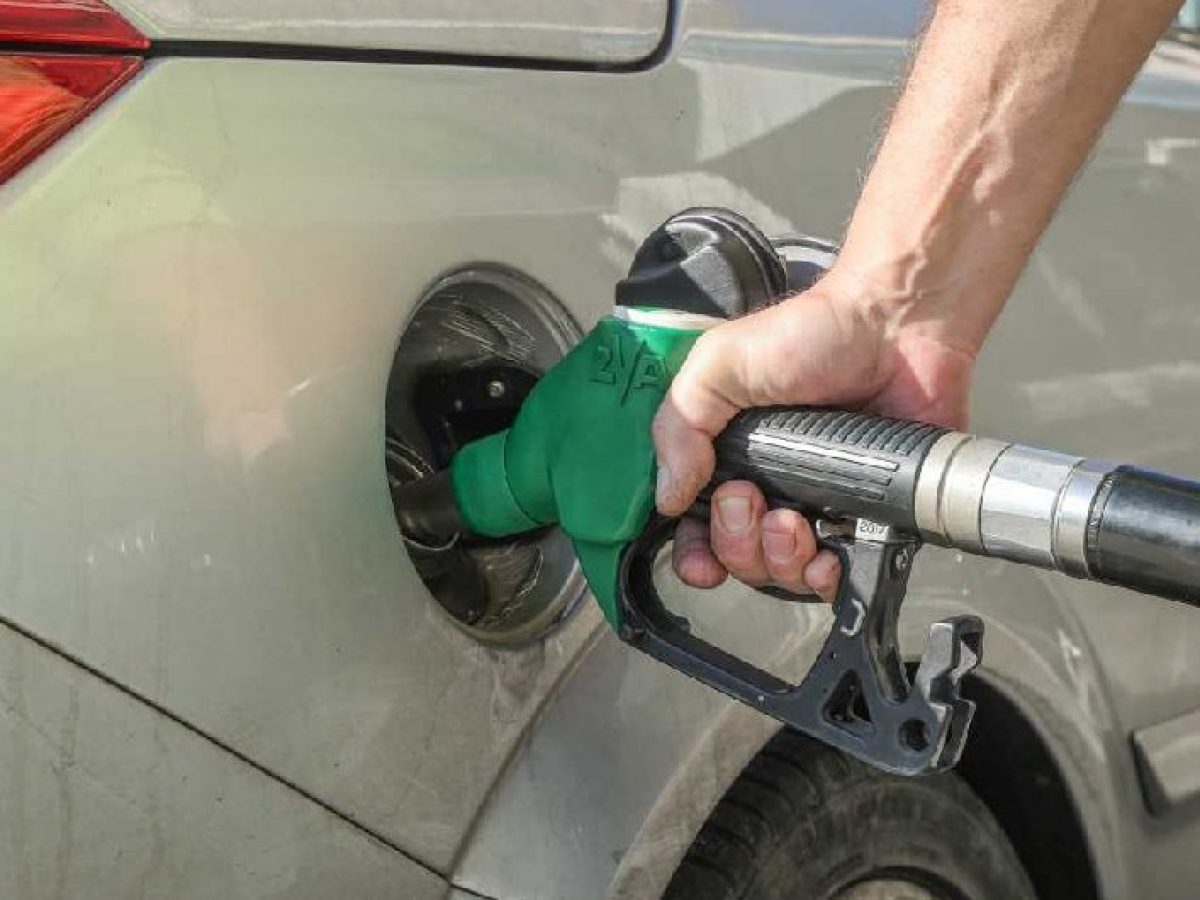 Αλυσιδωτές επιπτώσεις στην παραγωγή και την κατανάλωση από την αύξηση τιμής στα καύσιμα (video)