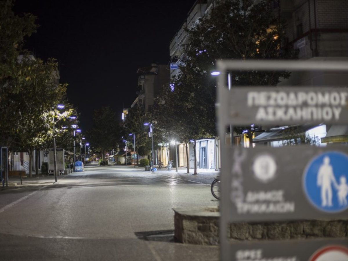 Ανακατατάξεις στην Ασκληπιού. Κλείνει γνωστό καφέ-μπαρ