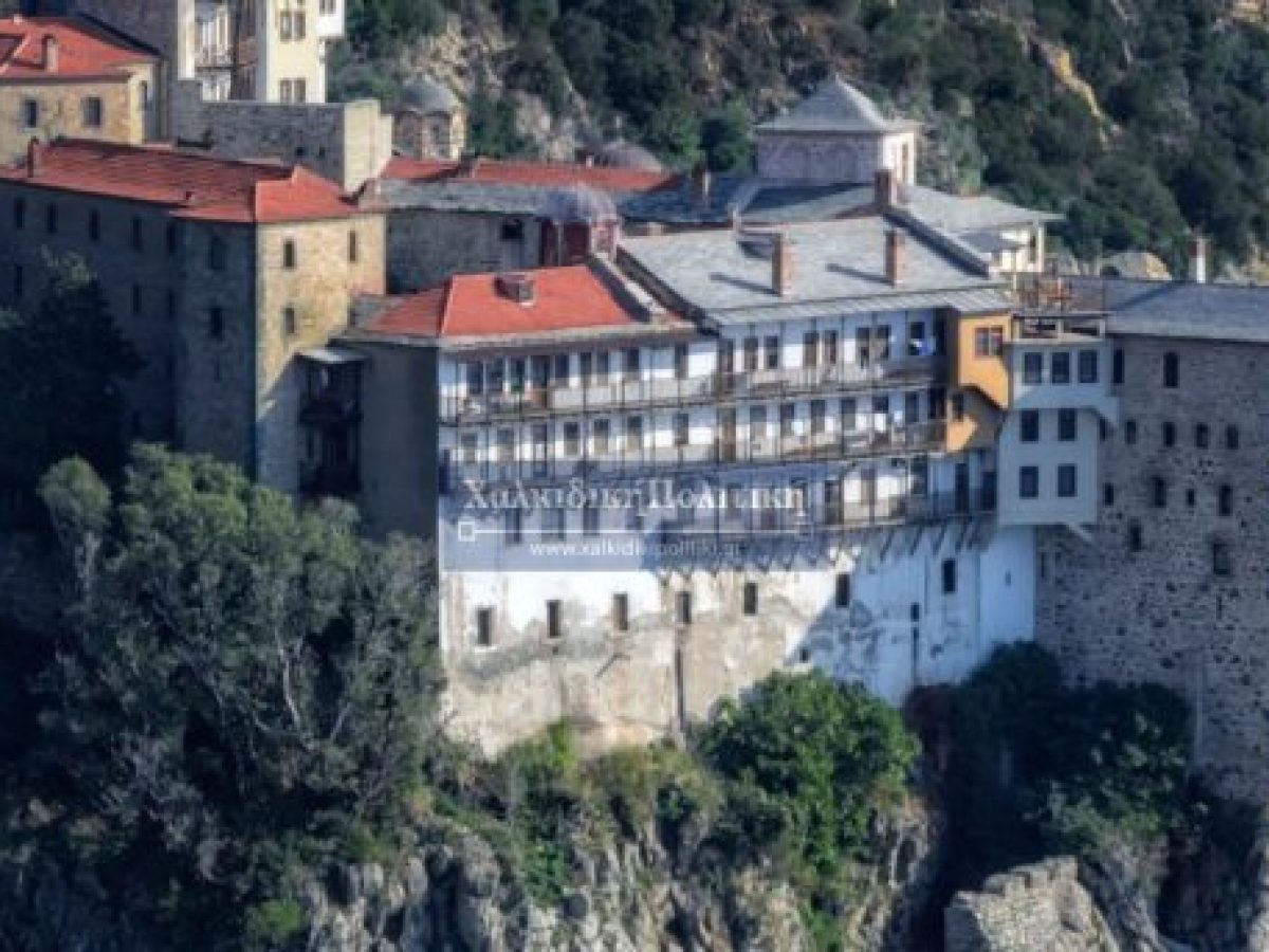 Αναστάτωση στο Άγιον Όρος και ζημιές μετά τον σεισμό