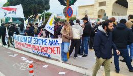 Αntipolemikes-sigkentrosis-stin-kriti