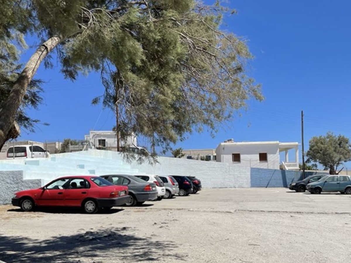 Απαγόρευση στάθμευσης στο χώρο στάθμευσης της παιδικής χαράς Τριοβασάλου