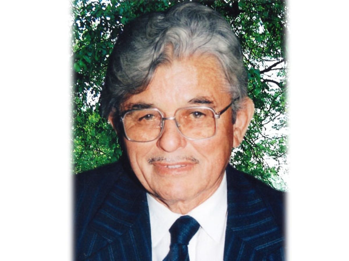 Απεβίωσε ο Αθανάσιος Διβάνης