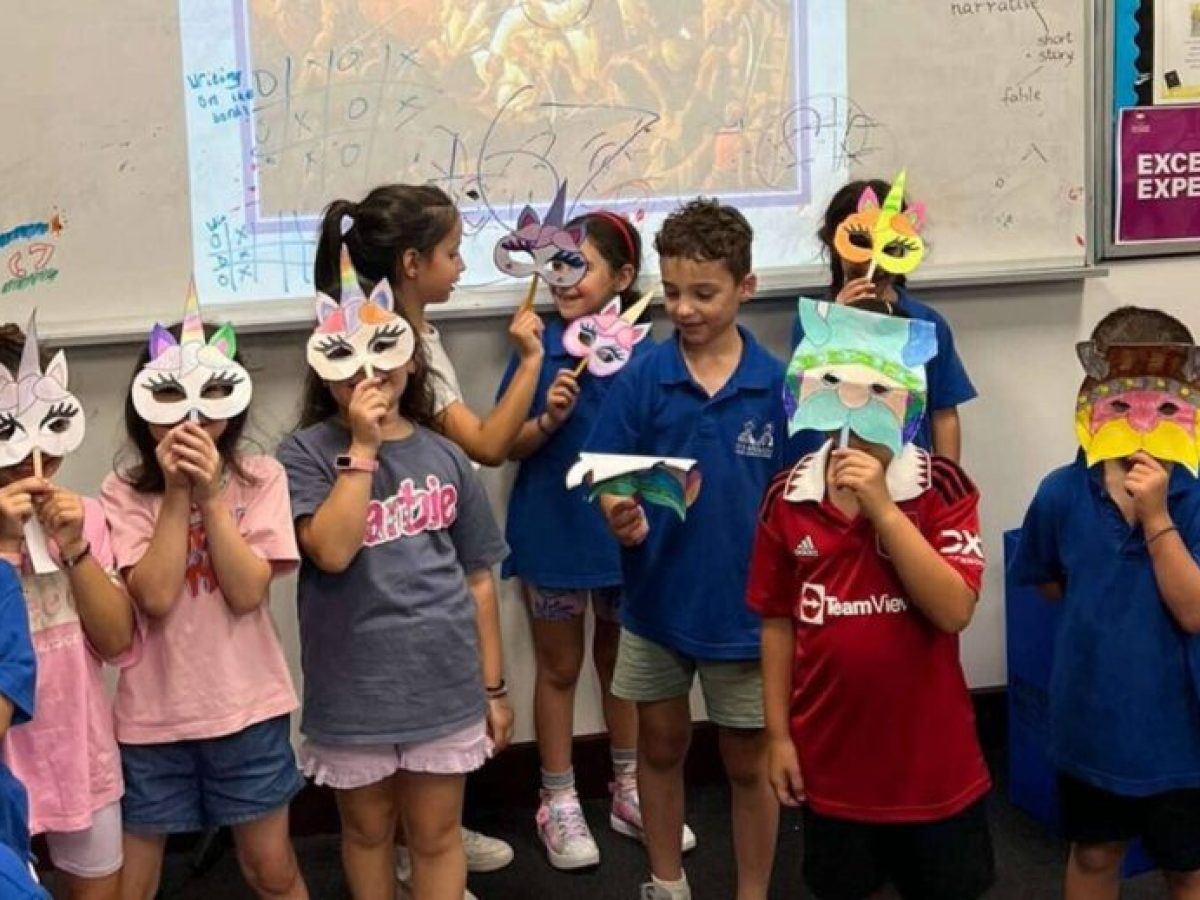 Αποκριές και Καθαρά Δευτέρα στο Σχολείο των Αγίων Αναργύρων