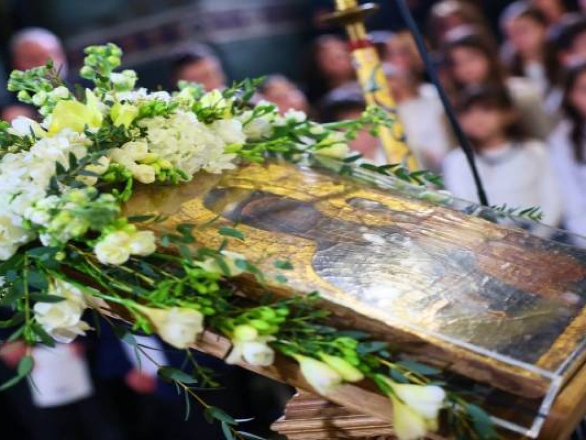 Απόψε ο Ακάθιστος Ύμνος: Κορυφώνεται η κατανυκτική περίοδος των Χαιρετισμών