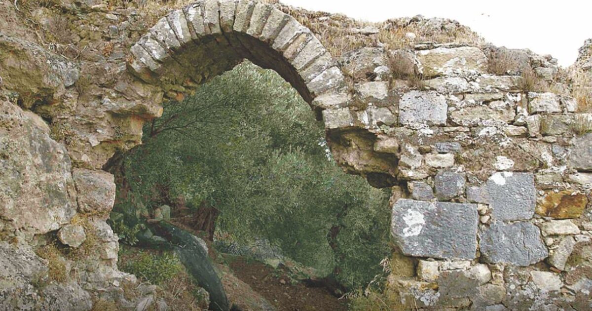 Αrchea-polirrinia-i-antipalos-tis