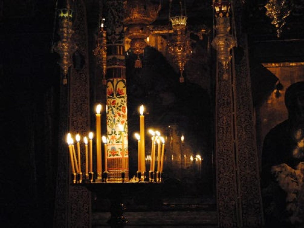 Αρπάχτηκαν παπάς με παπαδιά στα Τρίκαλα! Έφτασαν μέχρι το αστυνομικό τμήμα