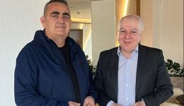 &Alpha;.-kampourakis-me-ton-evrovoulefti