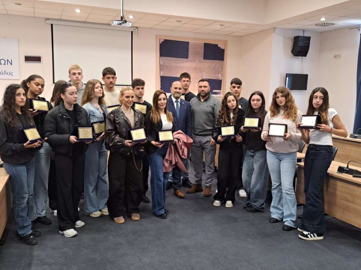 &Alpha;.&Gamma;.&Alpha;. &Epsilon;ύ&alpha;&theta;&lambda;&omicron;&sigmaf;: &Beta;&rho;ά&beta;&epsilon;&upsilon;&sigma;&eta; &tau;&omicron;&upsilon; &alpha;&pi;ό &tau;&eta;&nu; &Pi;.&Epsilon;. &Lambda;&epsilon;&upsilon;&kappa;ά&delta;&alpha;&sigmaf;