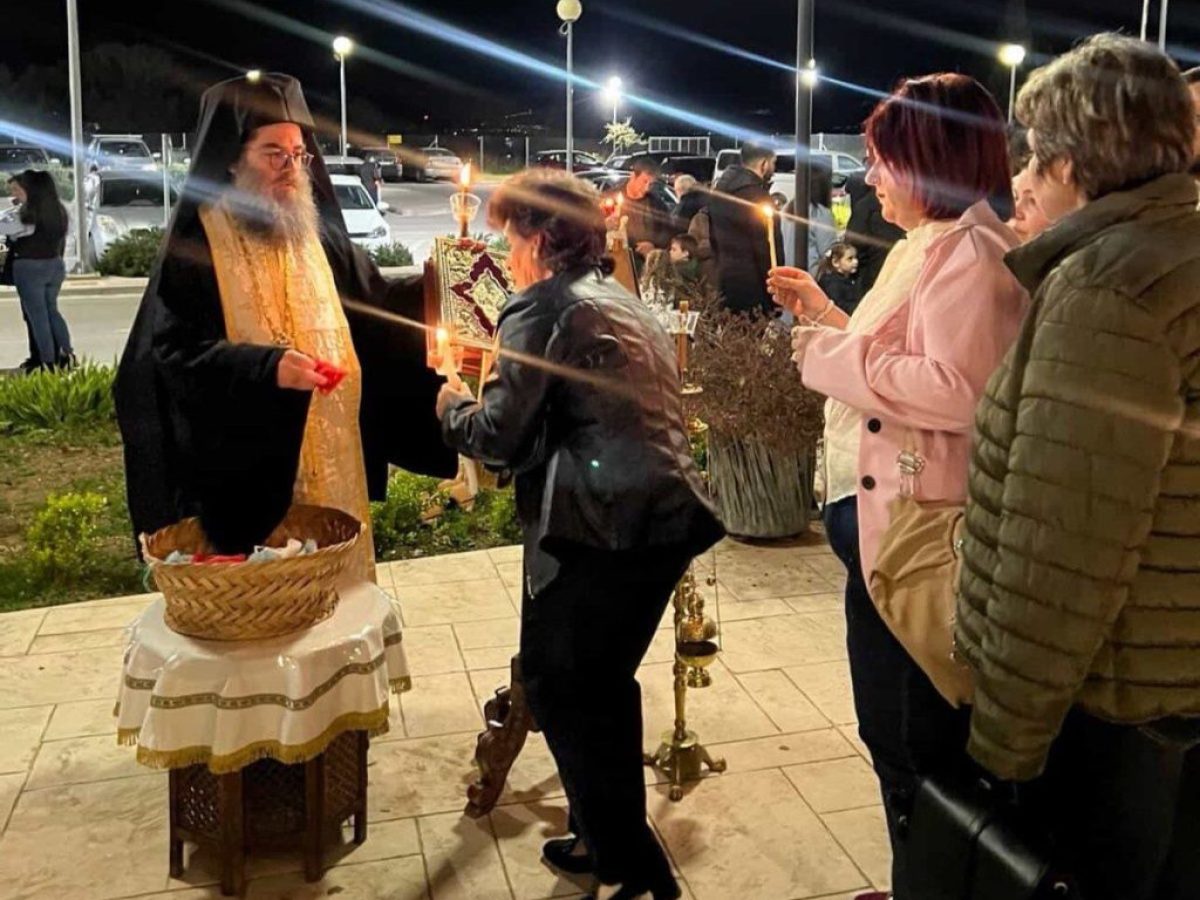 &Alpha;&nu;ά&sigma;&tau;&alpha;&sigma;&eta; &sigma;&tau;&omicron; &Nu;&omicron;&sigma;&omicron;&kappa;&omicron;&mu;&epsilon;ί&omicron; &Chi;&alpha;&lambda;&kappa;ί&delta;&alpha;&sigmaf; &ndash; &Tau;&iota; &mu;&omicron;ί&rho;&alpha;&sigma;&epsilon; &omicron; &iota;&epsilon;&rho;έ&alpha;&sigmaf;