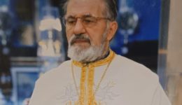 &Alpha;rchieratiko-mnimosino-gia-ton-makaristo