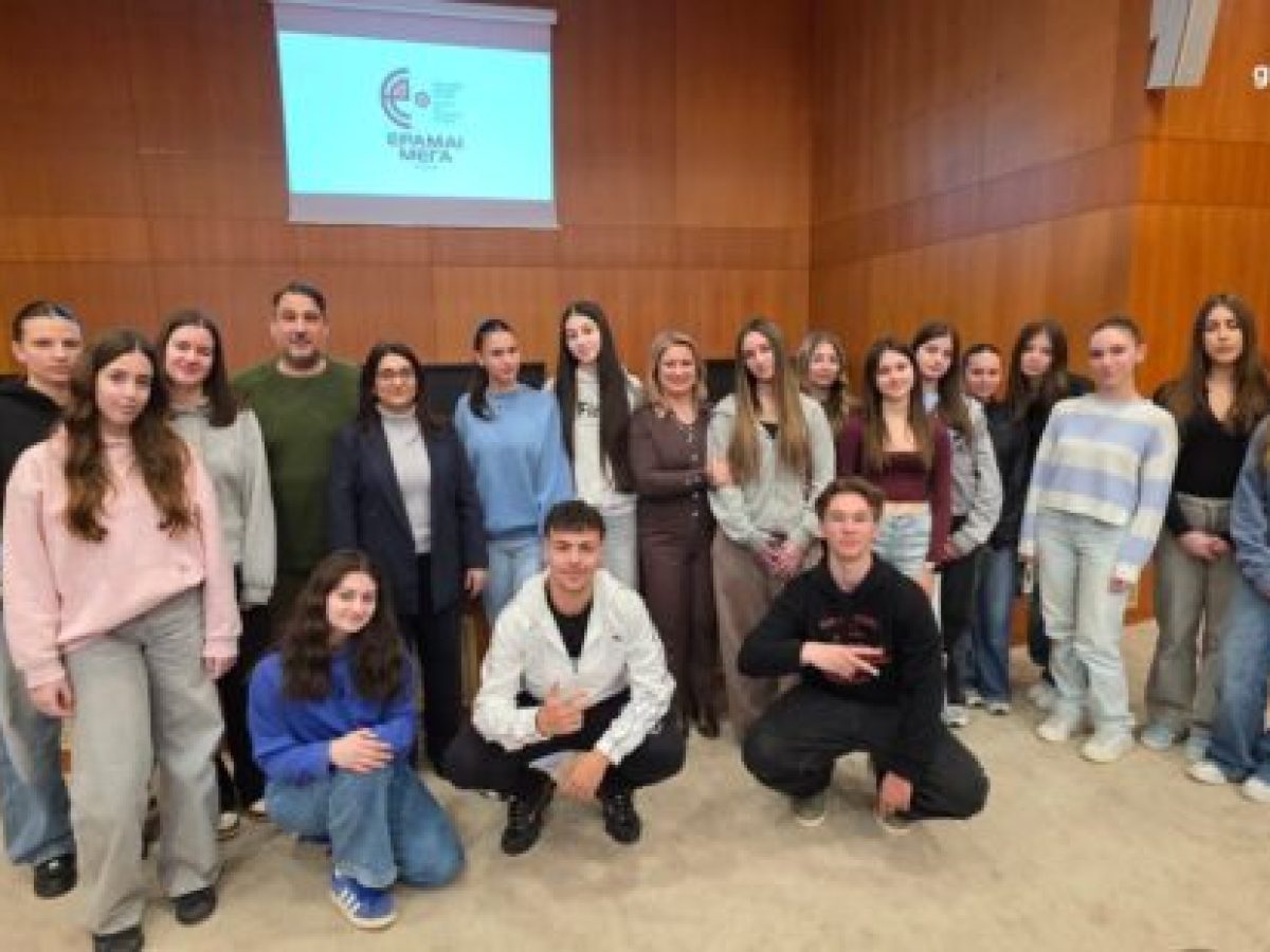 1ο Πανελλήνιο Μαθητικό Φεστιβάλ Αρχαίου και Σύγχρονου Θεάτρου – Γρεβενά «ΕΡΑΜΑΙ ΜΕΓΑ» (Βίντεο)