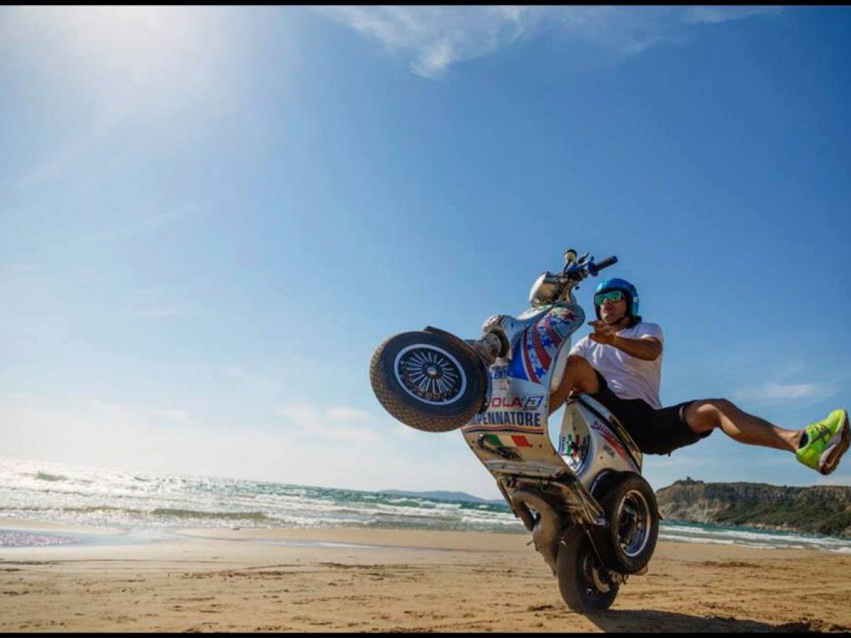 40 Χρόνια Vespa Club Thessaloniki | Τριήμερη Γιορτή με Ακροβατικά Σόου