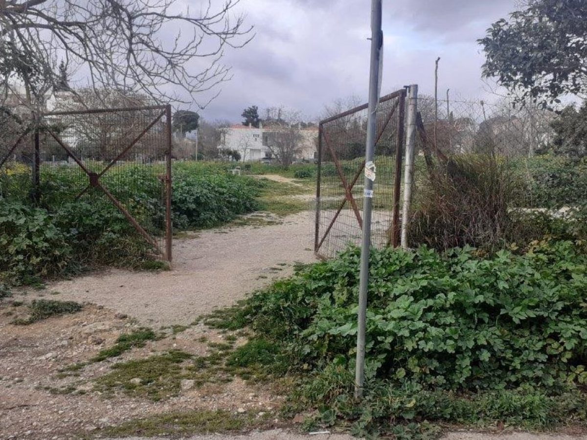 «40 χρόνια αναμονής τέλος»: Ο Δήμος Κηφισιάς διεκδικεί τα οικόπεδα της ΔΥΠΑ στην Κ. Κηφισιά