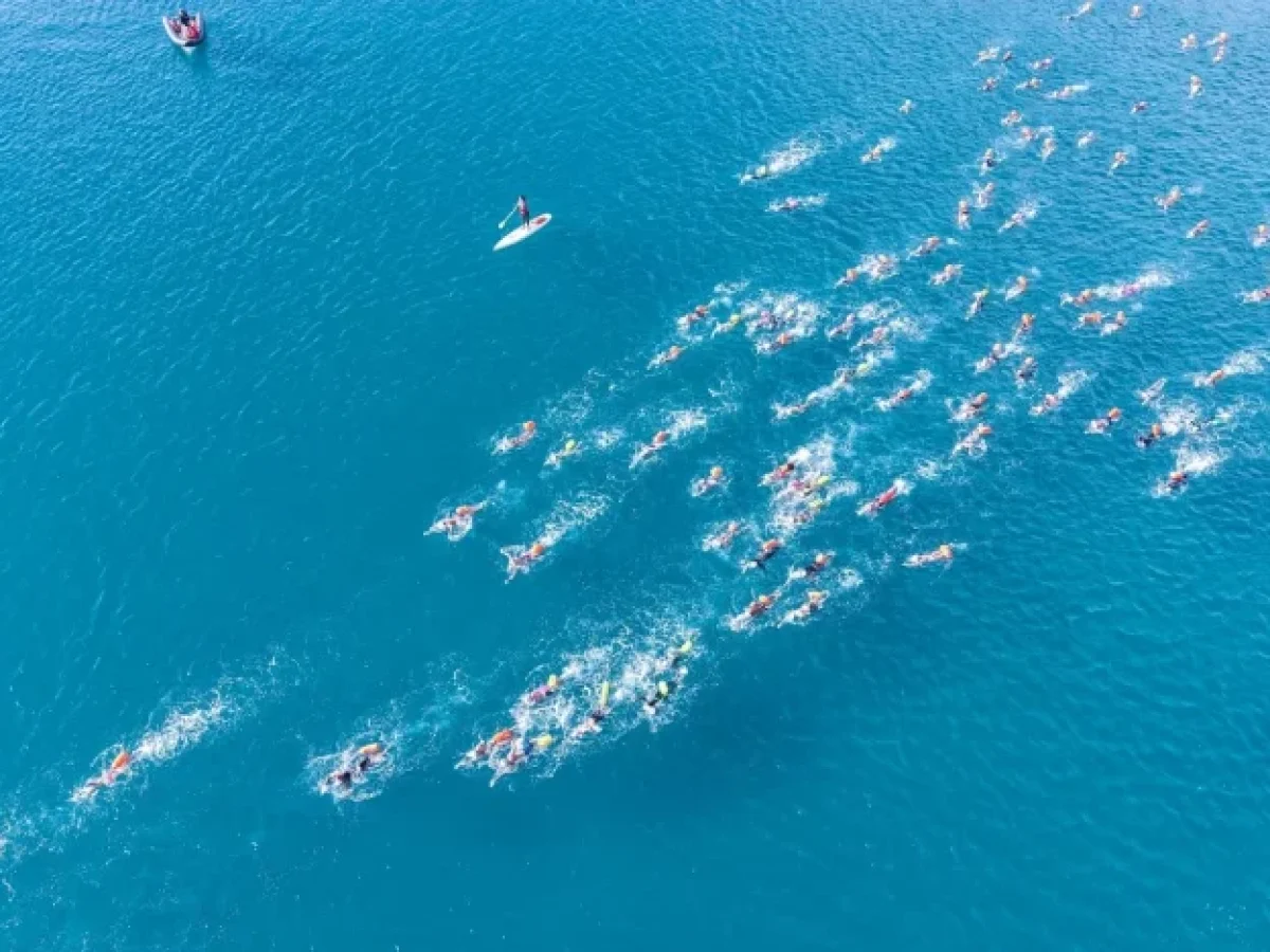 4ος Θερινός Κολυμβητικός Διάπλους Βουλιαγμένης: Ραντεβού στη θάλασσα την Κυριακή 24 Μαΐου 2026