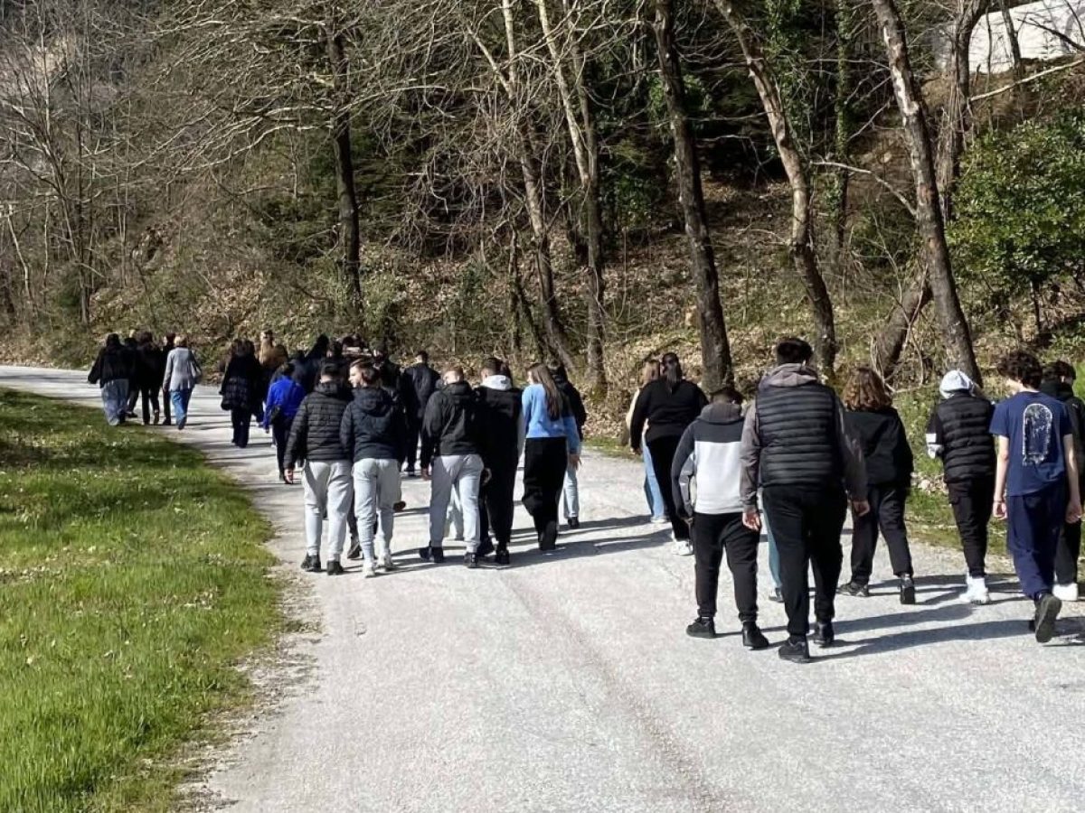 9ο Γυμνάσιο Τρικάλων: Διδακτική επίσκεψη στο Ροπωτό