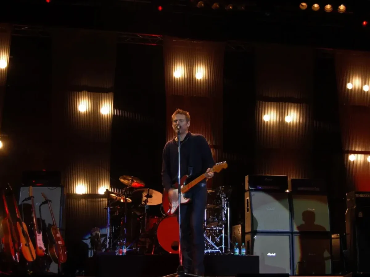 Bryan Adams | Bare Bones | Ακουστική Συναυλία στο Μέγαρο Μουσικής Θεσσαλονίκης