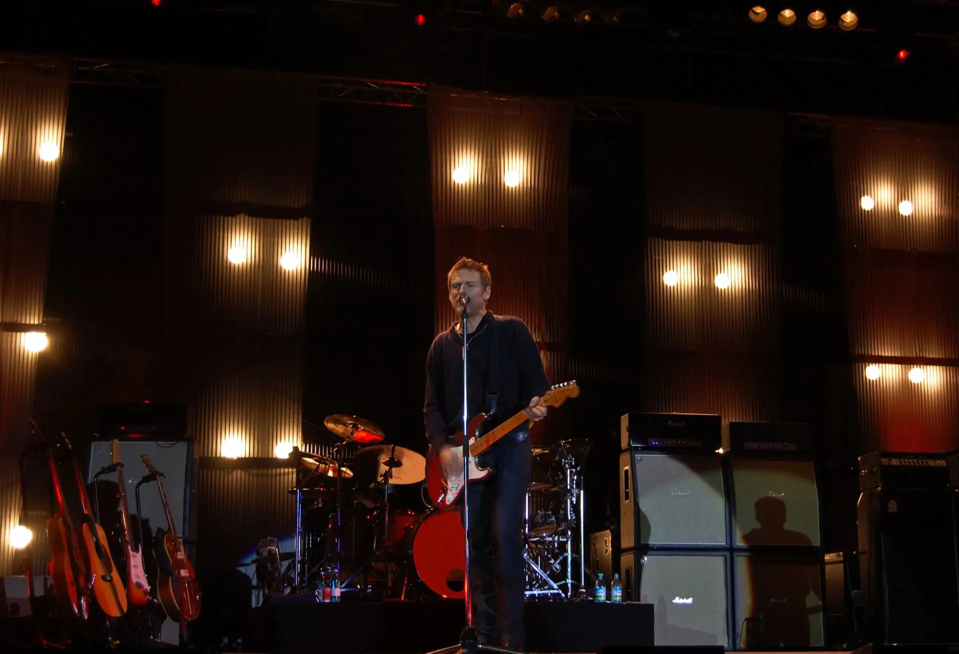Bryan-Adams-Bare-Bones