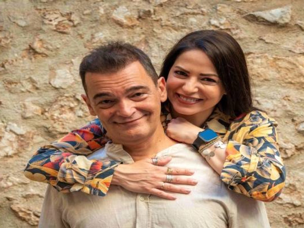 «Check in για 2»: Η ξεκαρδιστική κωμωδία του Μάκη Τσούφη έρχεται στη Λήμνο με τους Ιωάννα Πηλιχού και Κωνσταντίνο Καζάκο