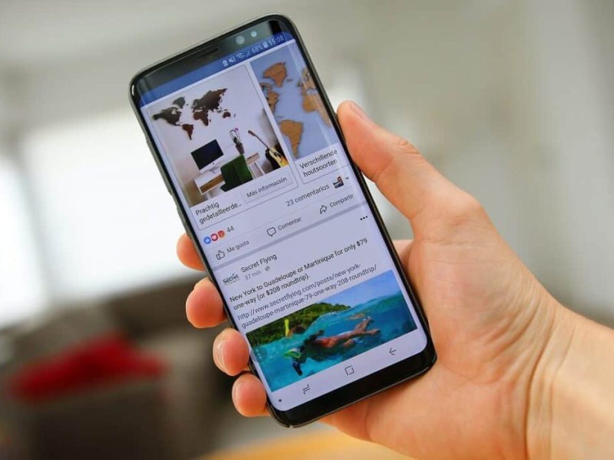 Facebook: Γιατί η αρχική σου σελίδα γέμισε με άσχετα και πώς θα «ξαναβρείς» τους φίλους σου