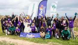FedEx-ke-anadasosi-mia-praxi