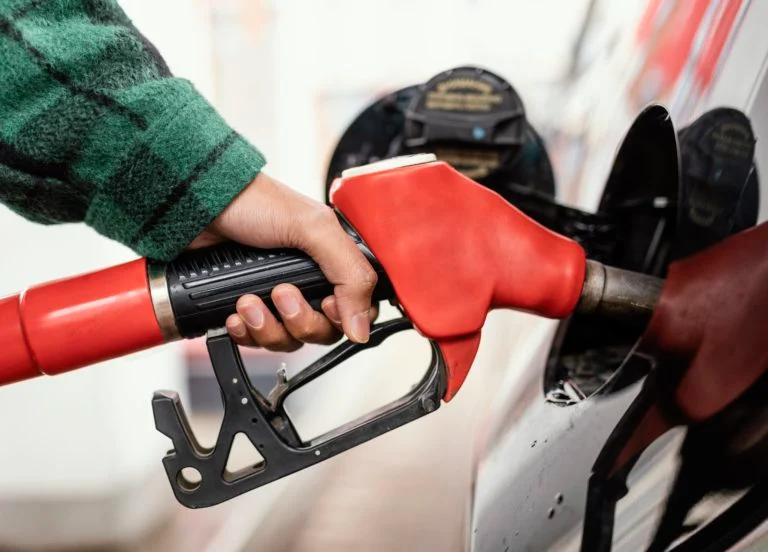 Fuel-Pass-provlimata-apo-tin
