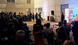 Kosmosirroi-stin-premiera-tou-festival-1