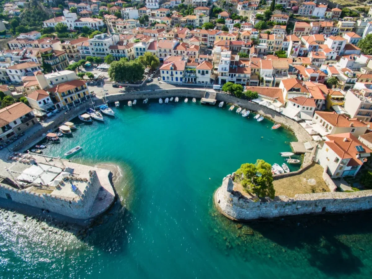 Kouloumpis Travel: &Delta;&iota;ή&mu;&epsilon;&rho;&eta; &epsilon;&kappa;&delta;&rho;&omicron;&mu;ή &ndash; &pi;&rho;&omicron;&sigma;&kappa;ύ&nu;&eta;&mu;&alpha; &sigma;&tau;&eta;&nu; &Iota;&epsilon;&rho;ά &Epsilon;&iota;&kappa;ό&nu;&alpha; &laquo;Ά&xi;&iota;&omicron;&nu; &Epsilon;&sigma;&tau;ί&raquo; &alpha;&pi;ό &tau;&omicron; Ά&gamma;&iota;&omicron; Ό&rho;&omicron;&sigmaf;
