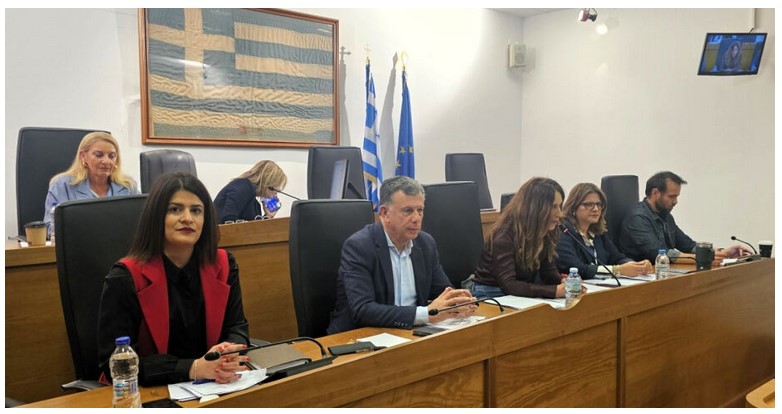 LIVE-i-sinedriasi-tou-dimotikou