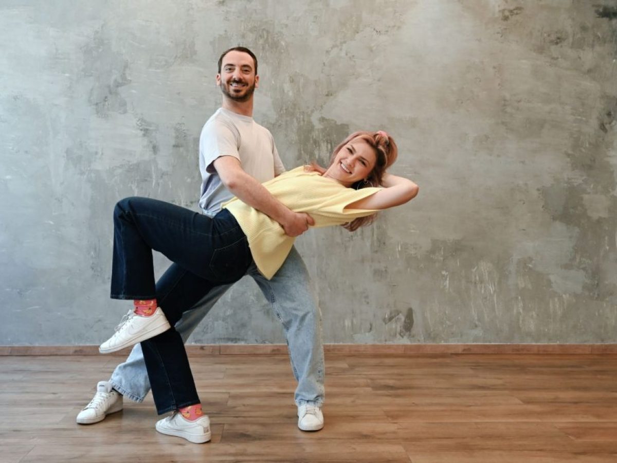 Muzike Dance Party #6 | Lindy Hop Party για οικογένειες στο Pas Par Tu