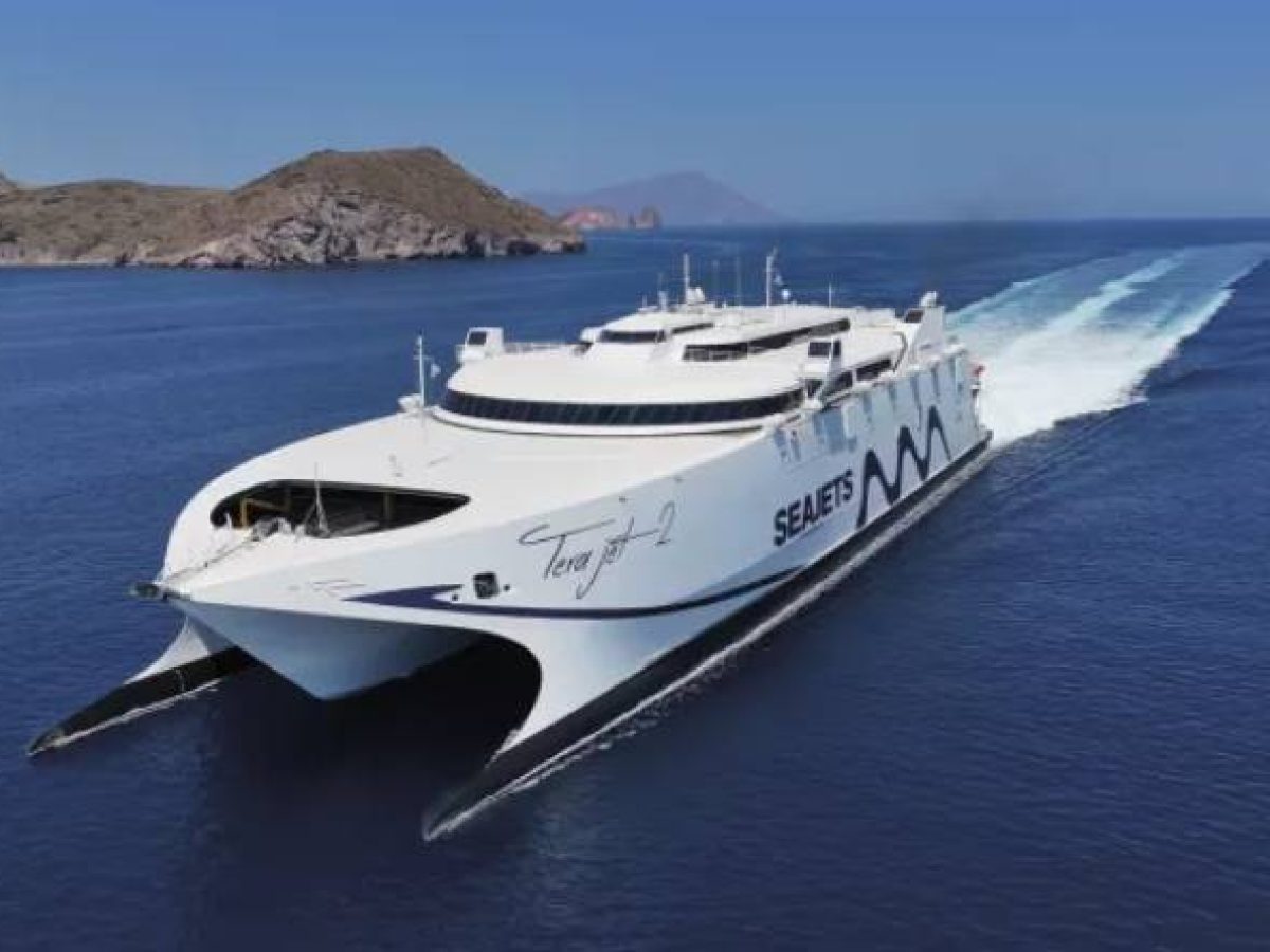 Sea Jets: Ακόμα πιο προσιτά ταξίδια σε Άνδρο και Τήνο από και προς τη Ραφήνα με νέες προσφορές