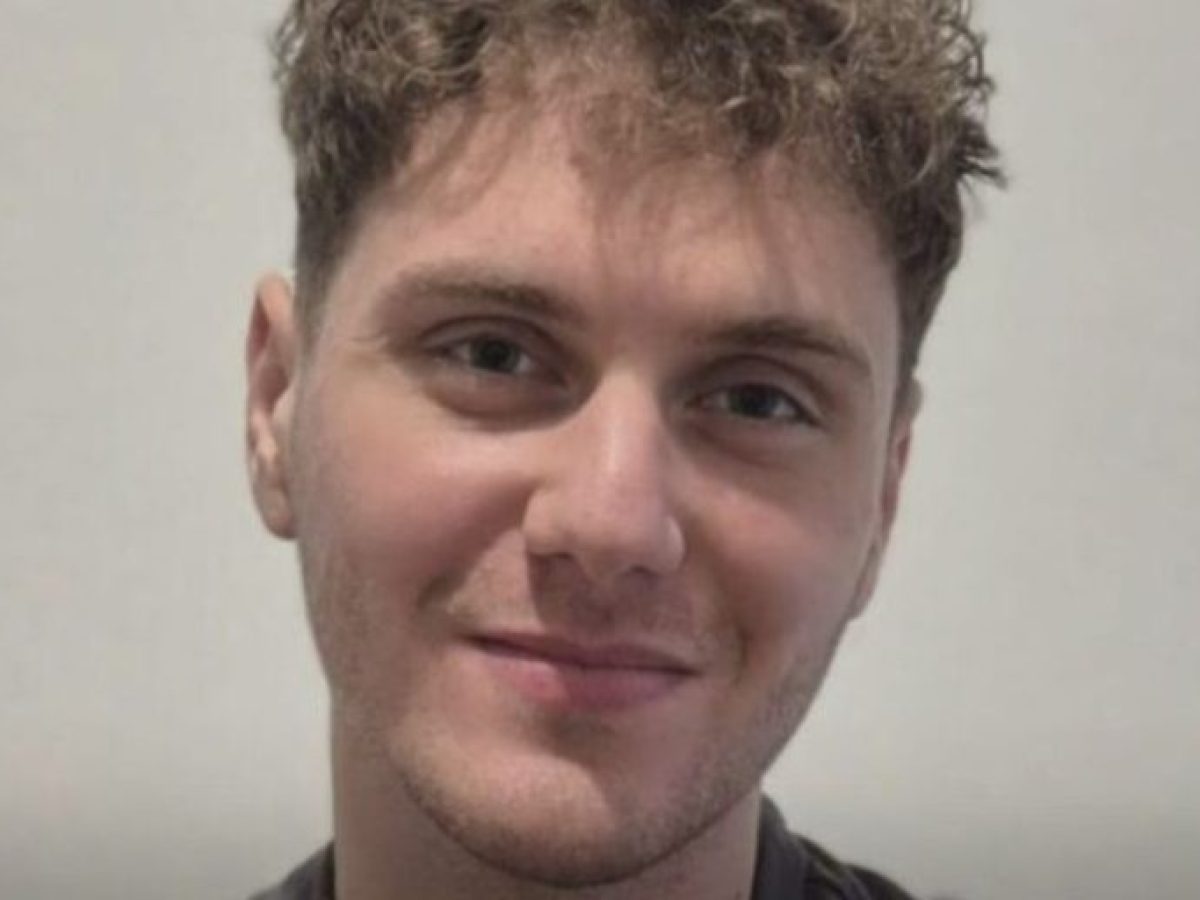 Αυτά είναι πρότυπα για τη νεολαία μας: Μαθητής που πήγαινε καθημερινά σχολείο με καΐκι κέρδισε υποτροφία!