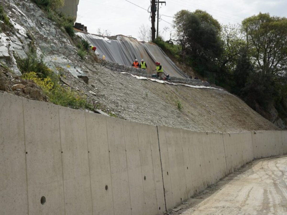 Αυτοψία Μπέου στο έργο αποκατάστασης της οδικής σύνδεσης Βόλου – Μακρινίτσας