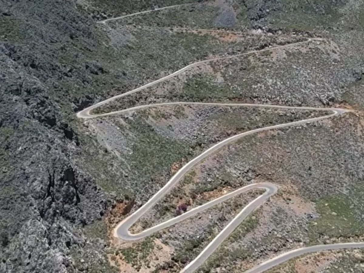 Αυτός είναι ο πιο επικίνδυνος αλλά και ο ομορφότερος δρόμος της Ελλάδας