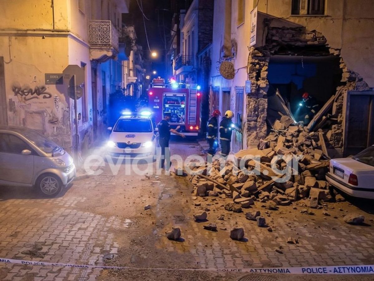 Χαλκίδα: Κατέρρευσε παλαιό κτίριο στη συμβολή Δούκα και Κοτοπούλη