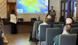 chalkidiki-–-sikelia-gefira-tourismou