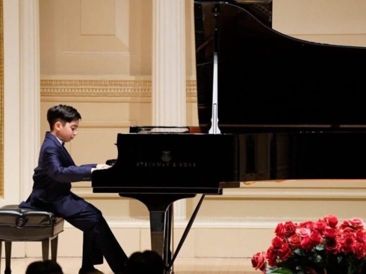 Χανιά | Εντυπωσίασε το κοινό ο 10χρονος πιανίστας Εμμανουήλ Κουτσάκης | Video