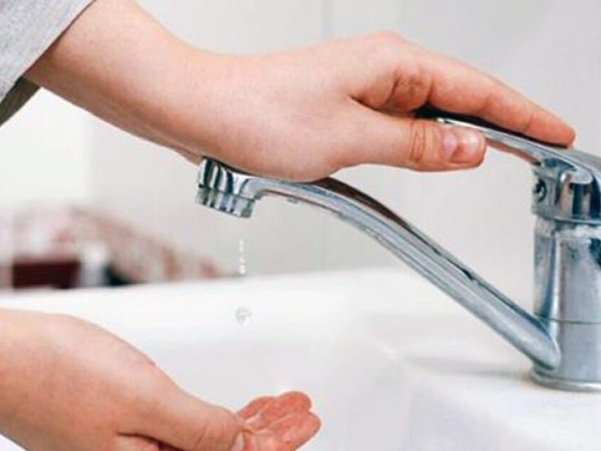 Χανιά | «Πλένουμε τα μωρά με μπουκάλια από το σούπερ μάρκετ» – Καταγγελία για συνεχείς διακοπές νερού στο Γεράνι – Τι απαντά η ΔΕΥΑΒΑ