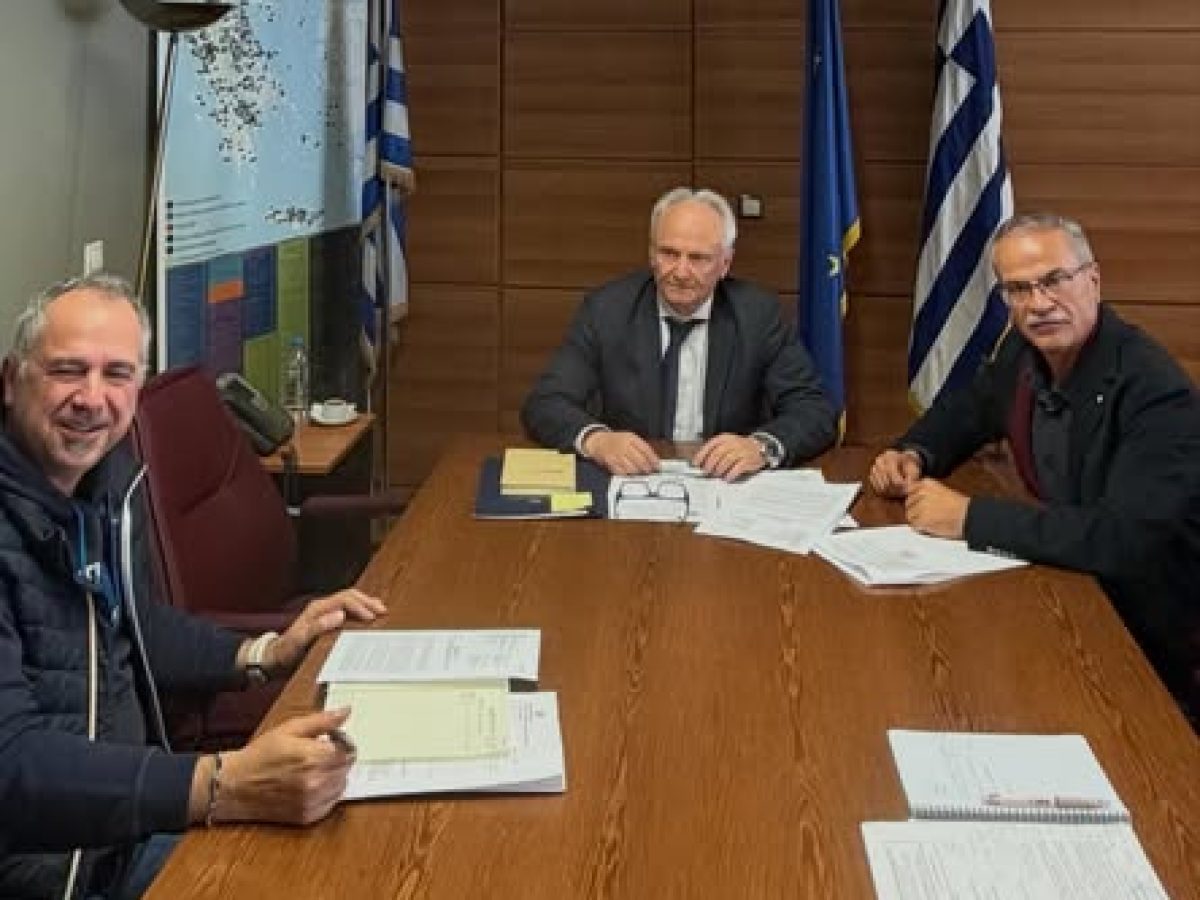 Χανιά: Τα προβλήματα στη δακοκτονία στη συνάντηση του δημάρχου Πλατανιά με τον Υφ. Αγροτικής Ανάπτυξης