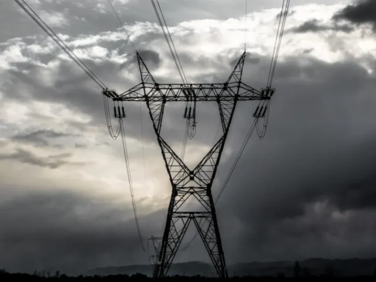 Χωρίς ρεύμα περιοχές στον Ασπρόπυργο λόγω «Erminio»: Πότε αναμένεται η αποκατάσταση της ηλεκτροδότησης